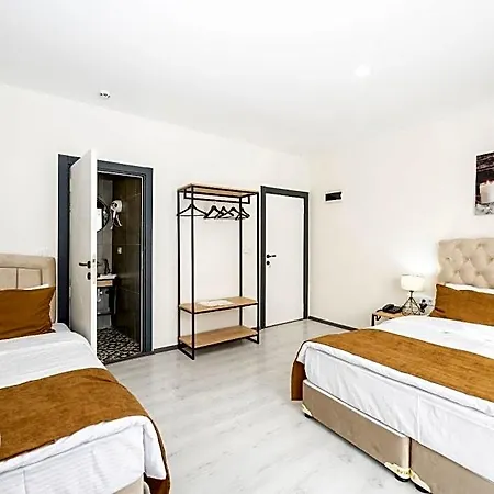 Hotel Gloria Airport